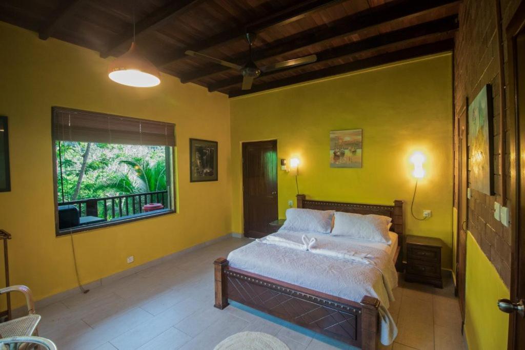 De Serenity - Exclusive Jungle Retreat Seremban Room photo