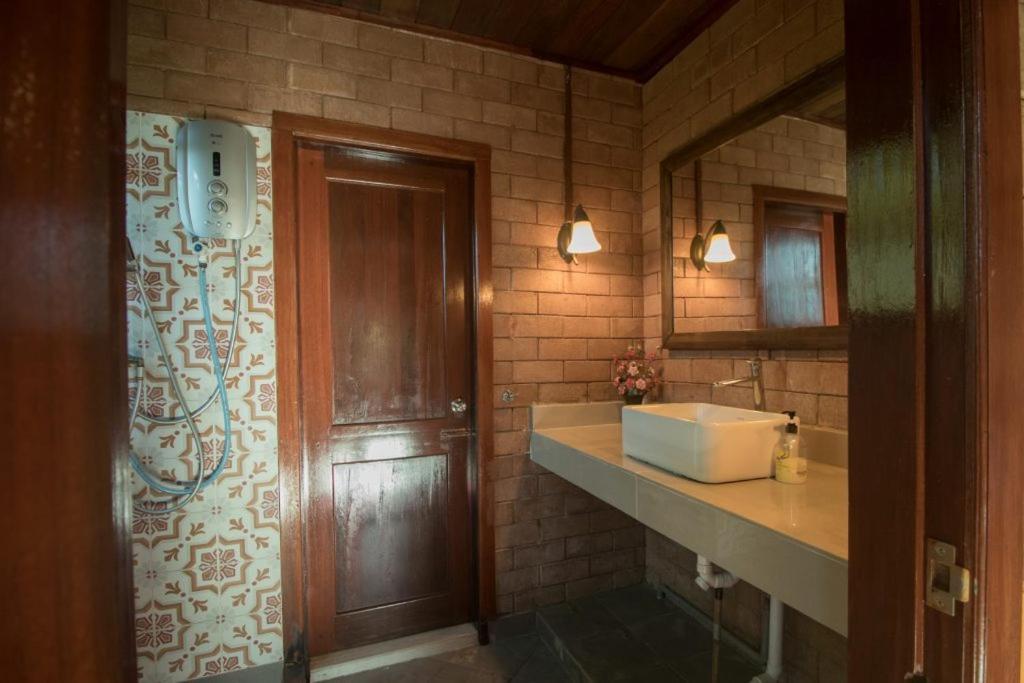 De Serenity - Exclusive Jungle Retreat Seremban Room photo